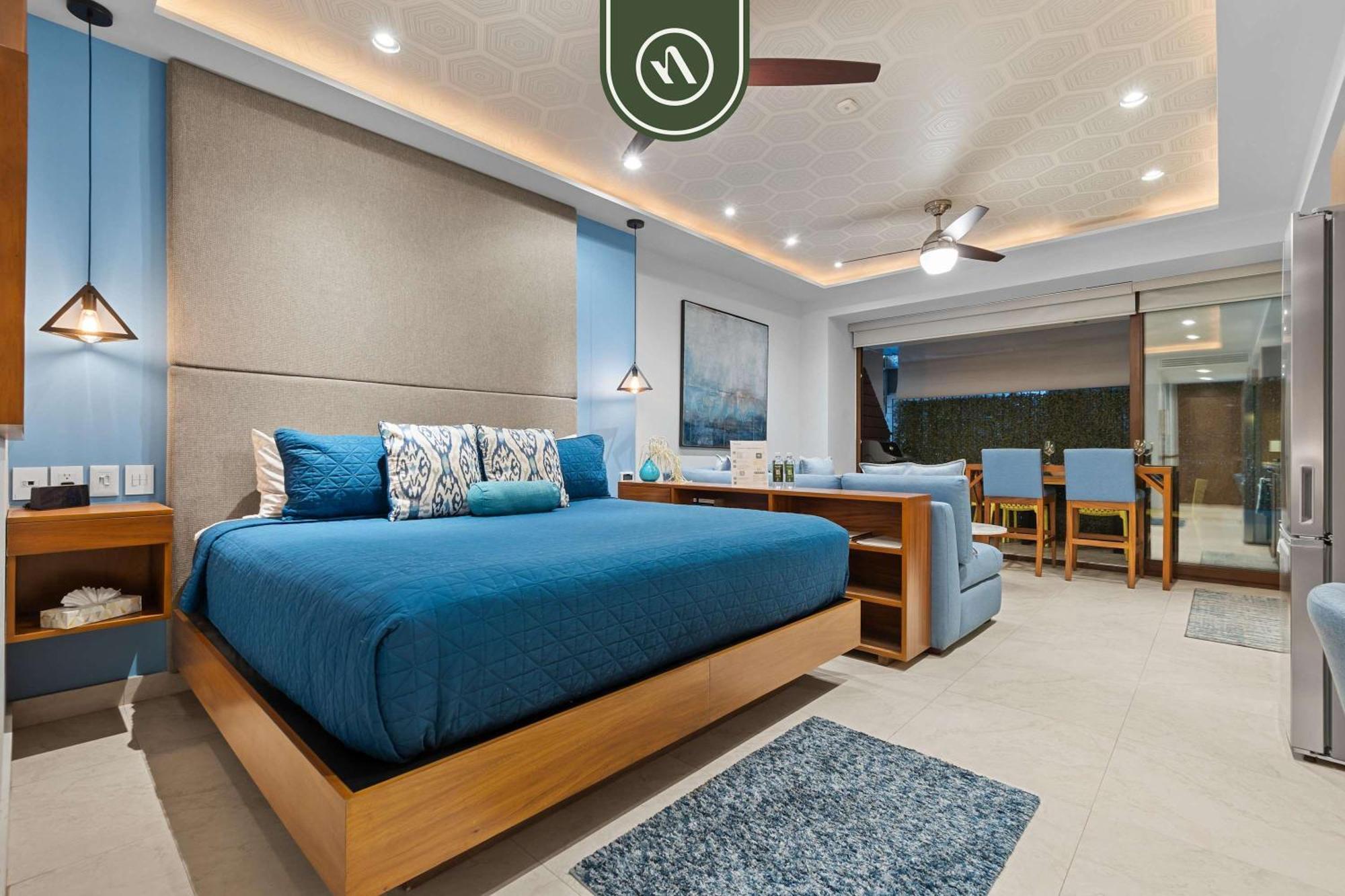 Elegant In Romantic Zone - Rooftop Pool Apartment